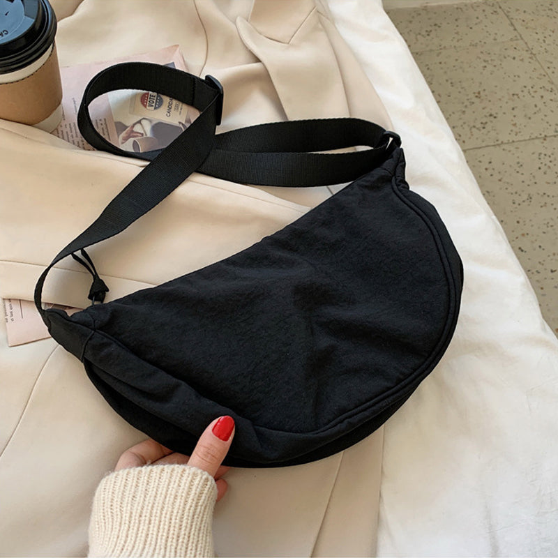 Van Leeuwen | Hangetsu - Half Ronde Schouder Tas