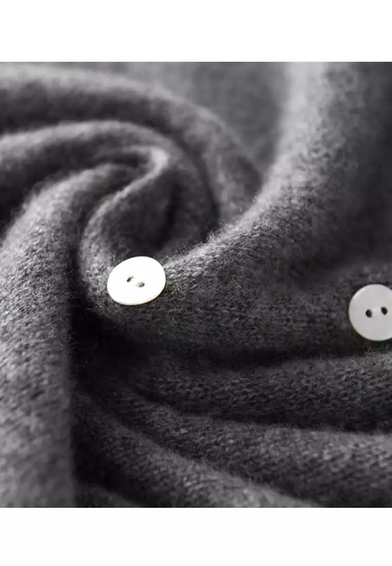 Jane | Casual Gebreid Damesvest met Asymmetrische Knoopssluiting