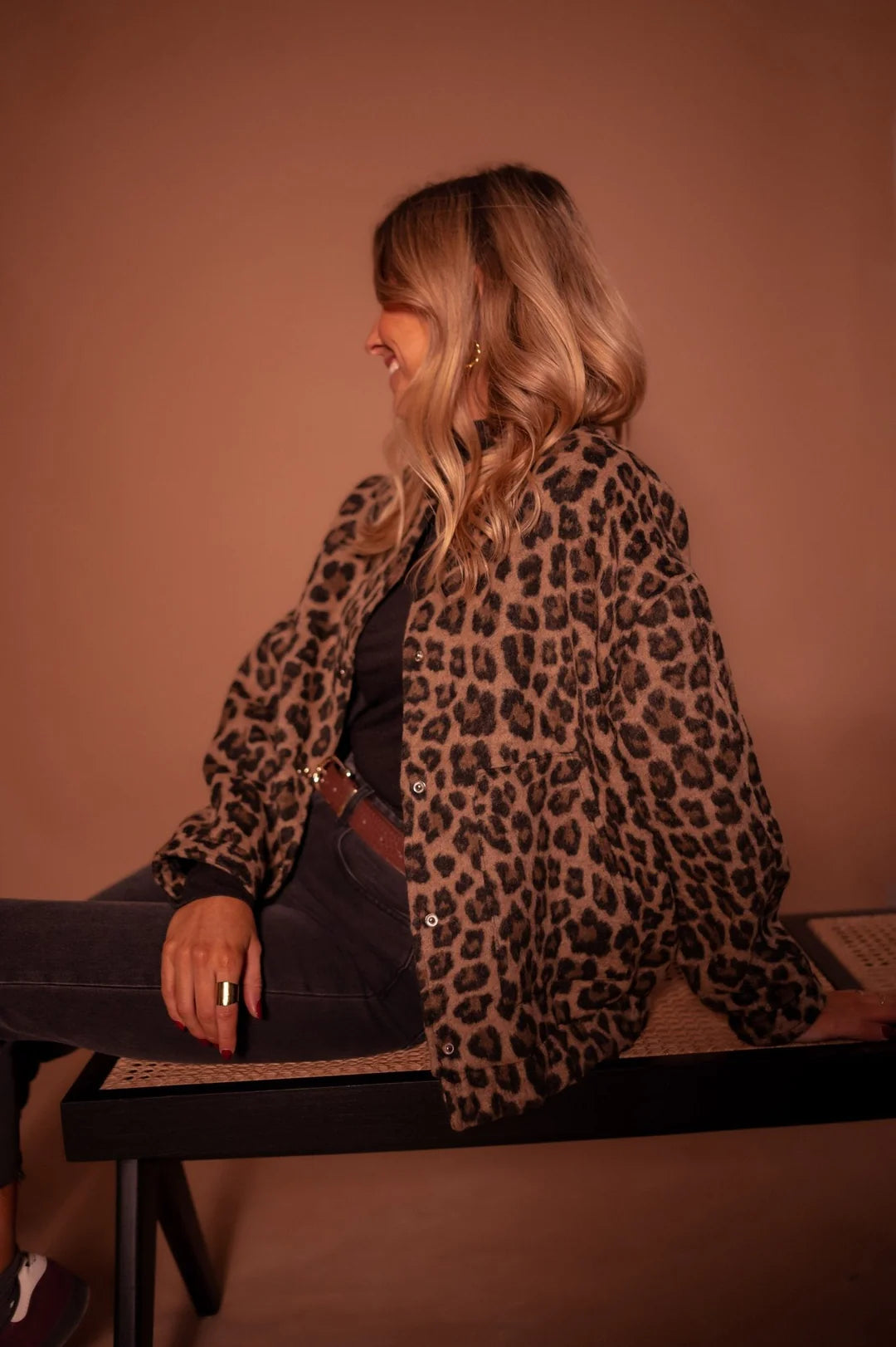 Moderne jas voor dames met luipaardprint